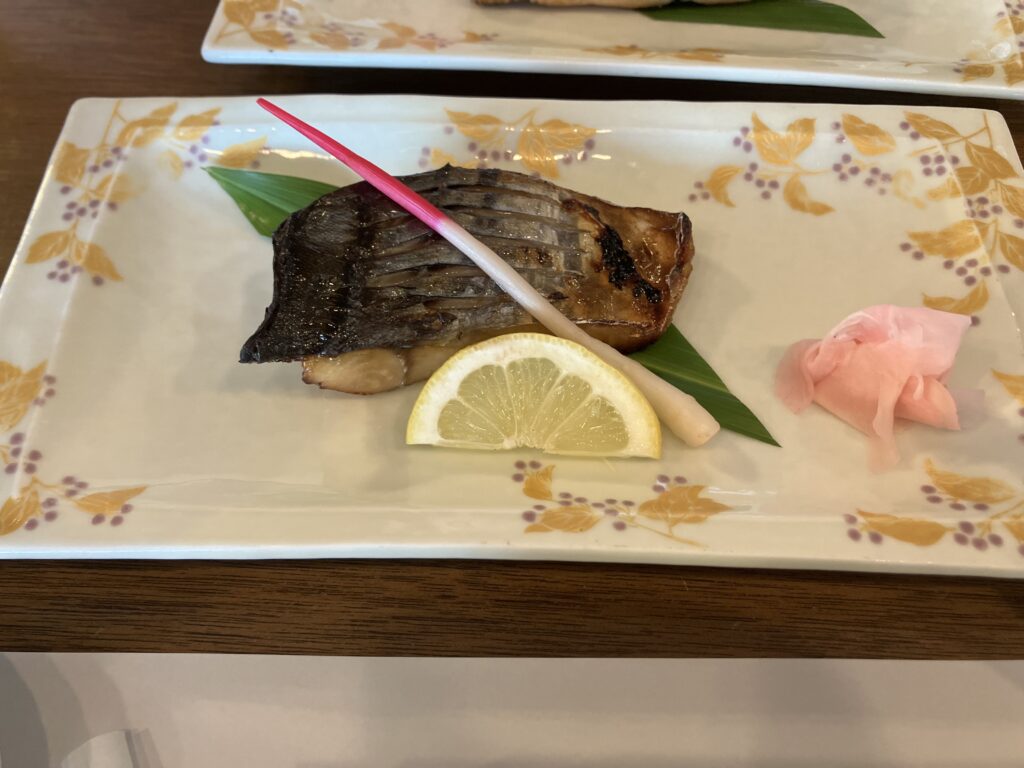 豆千待月会席料理の焼き魚